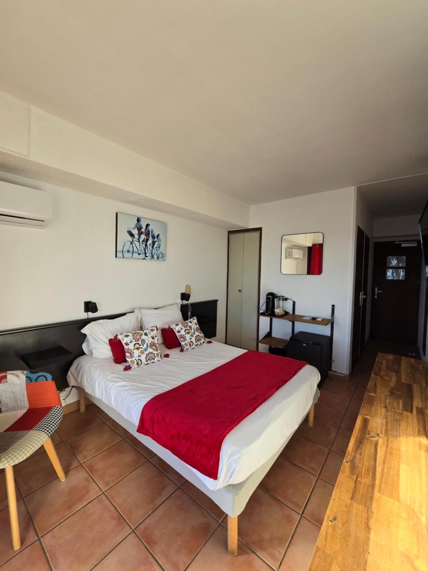 Hotel Chanteplage Saint-Cyr-sur-Mer Esterno foto
